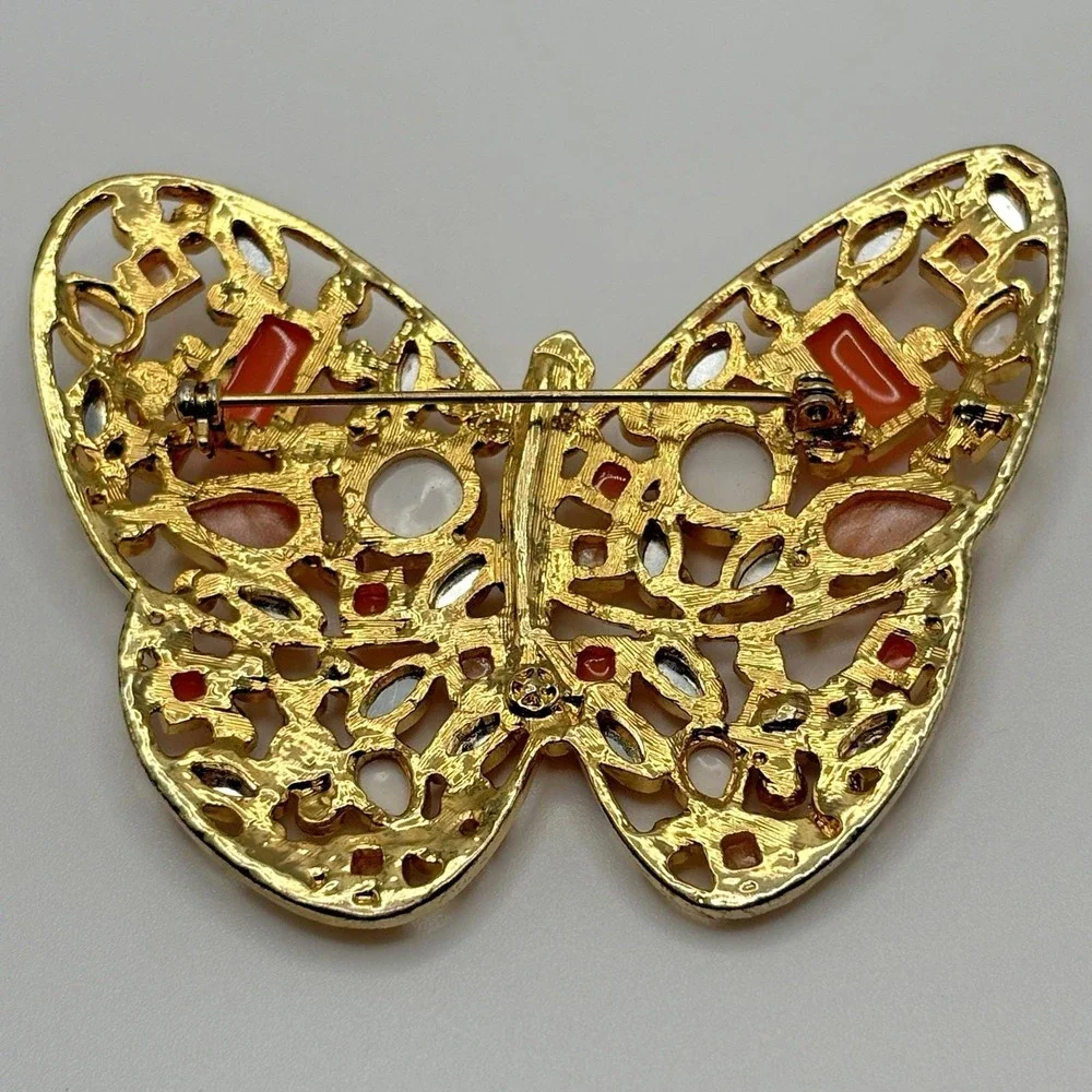 Vintage Butterfly Brooch Pin Faux Pearl Cabochons Peach Sparkly LAILA ROWE